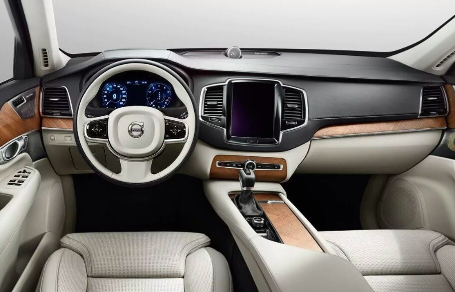 front cabin of 2019 Volvo XC90