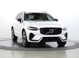 2025 Volvo XC60 plug-in hybrid T8 Plus SUV