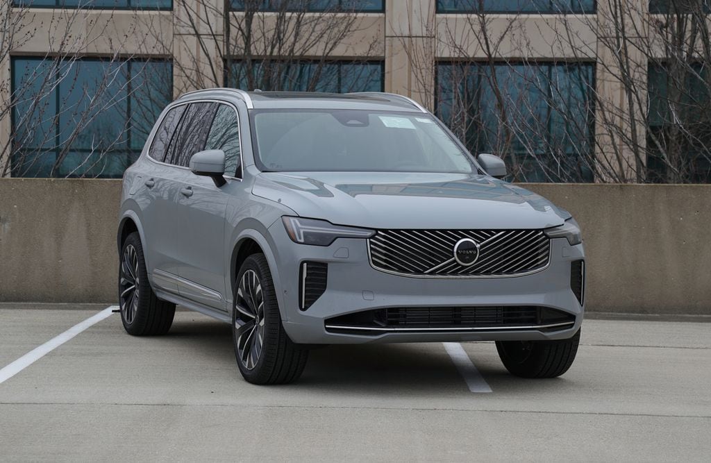 2026 Volvo XC90 T8 Recharge Plus Bright 6-Seater 4WD's photo