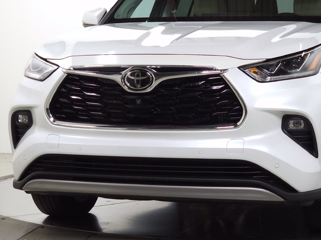Used 2022 Toyota Highlander Platinum SUV