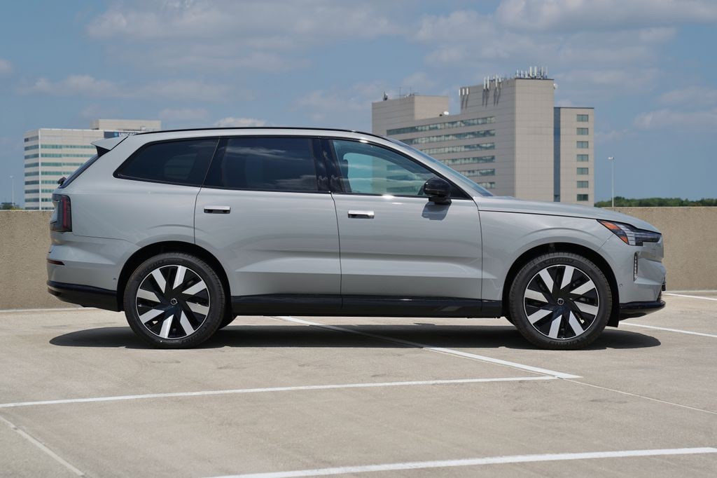 New 2026 Volvo EX90 Twin Motor Ultra 7-Seater SUV
