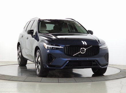 2024 Volvo XC60 plug-in hybrid T8 Plus Dark SUV