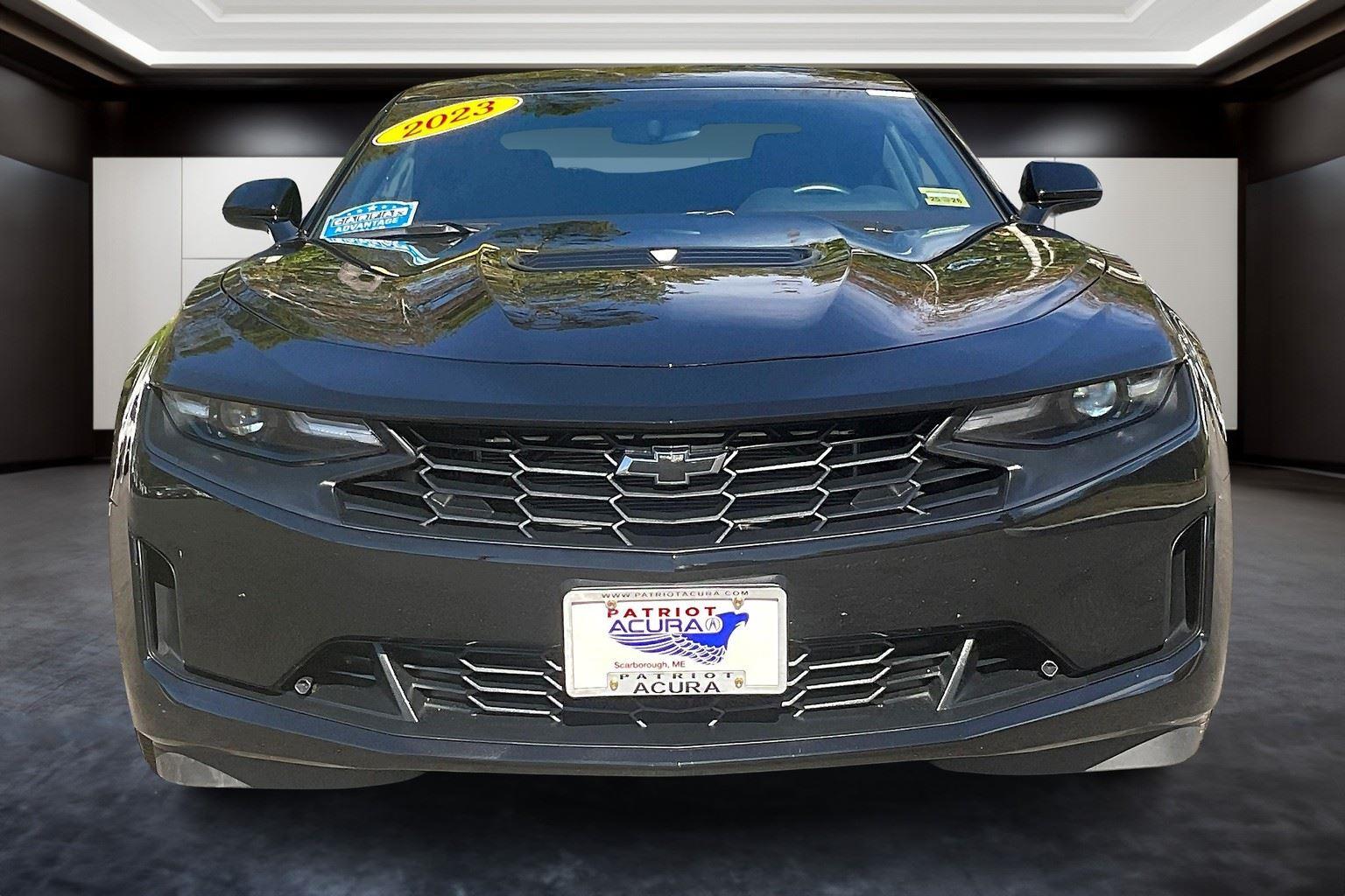 2023 Chevrolet Camaro LT1 photo 3