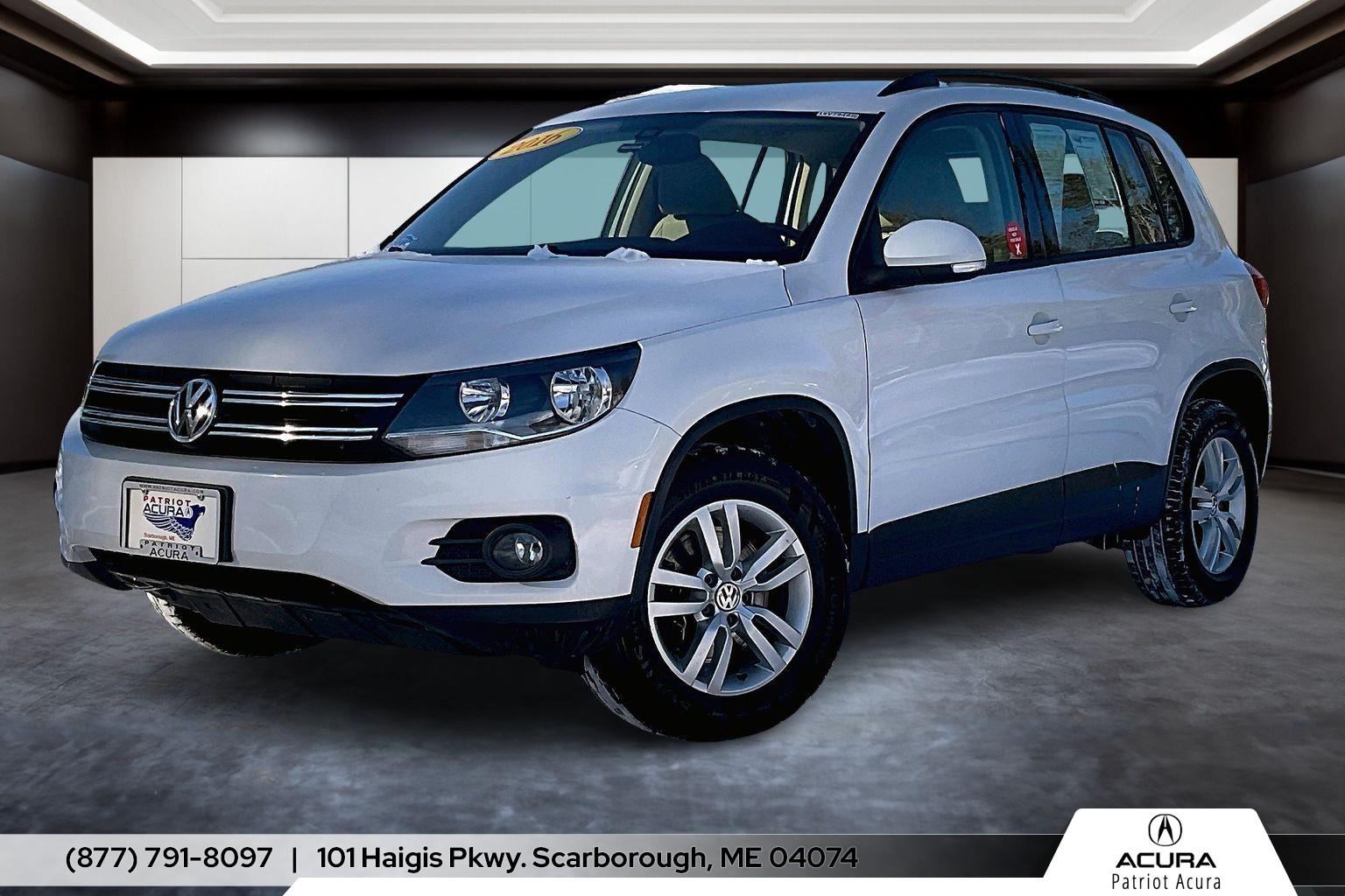 2016 Volkswagen Tiguan S's photo