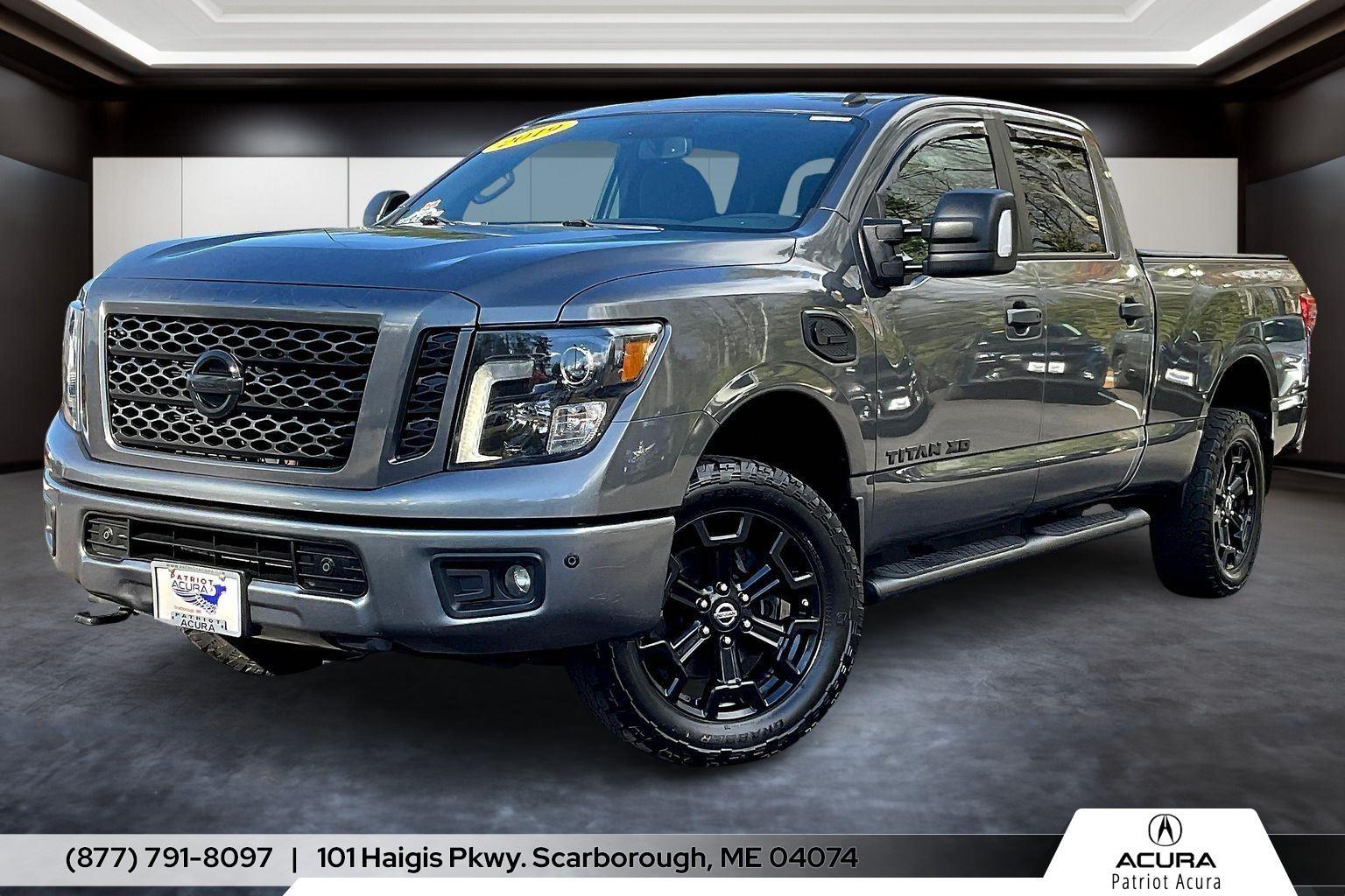 2019 Nissan Titan XD SV's photo
