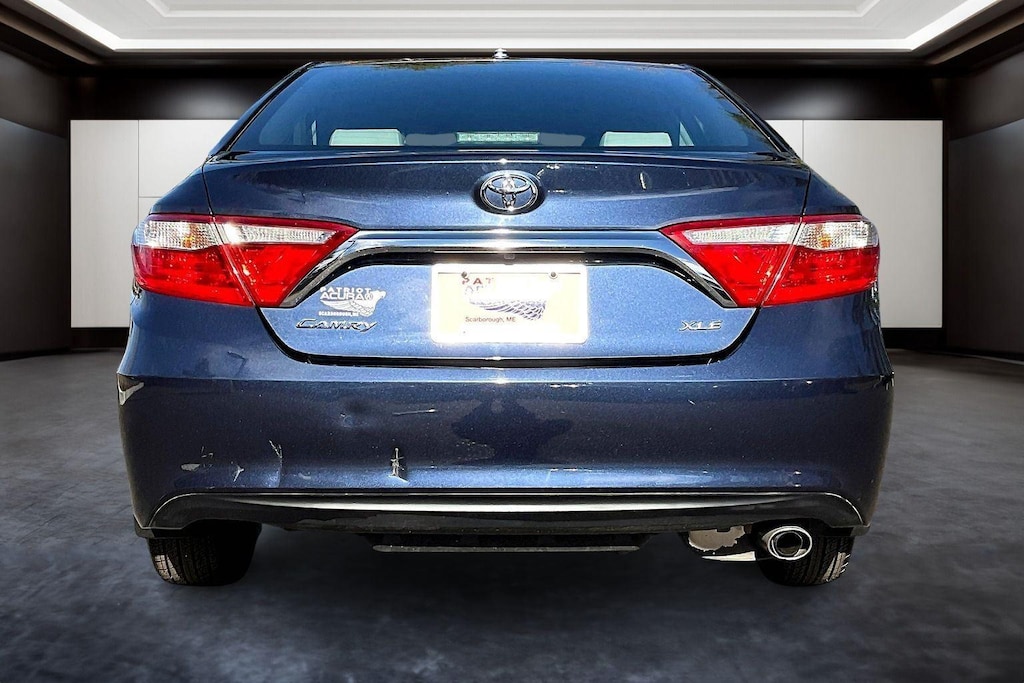 Used 2016 Toyota Camry XLE Sedan