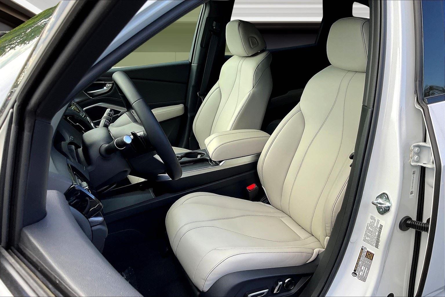 2025 Acura RDX Base - Photo 9