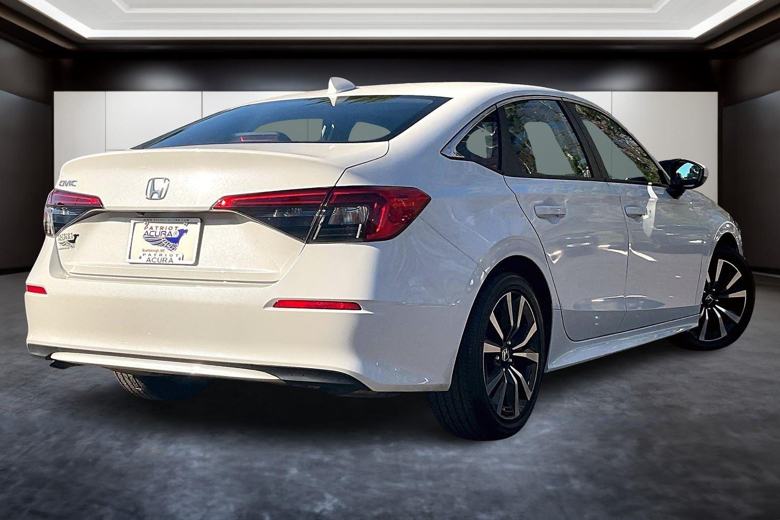 2024 Honda Civic EX photo 2
