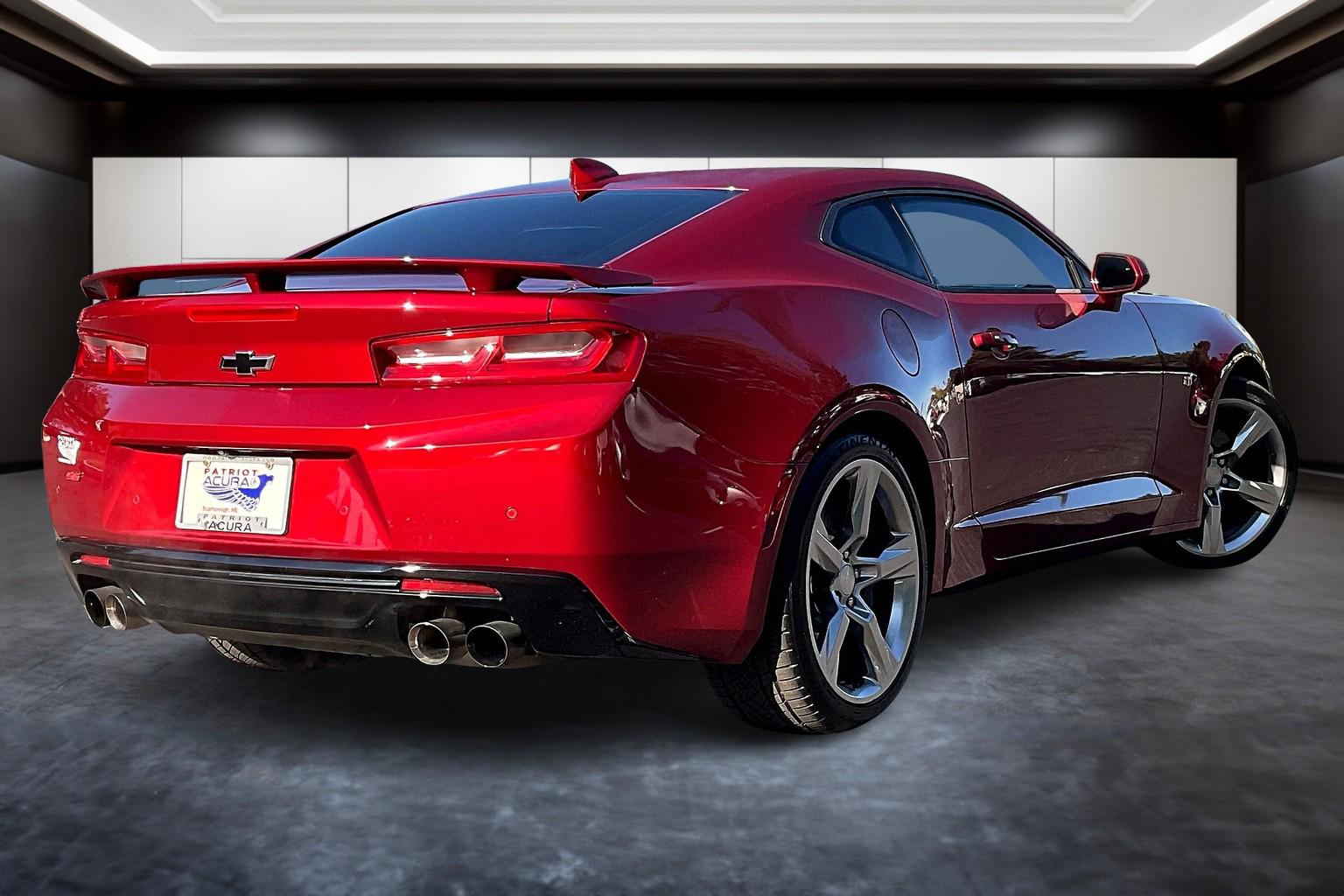 2018 Chevrolet Camaro 2SS photo 2