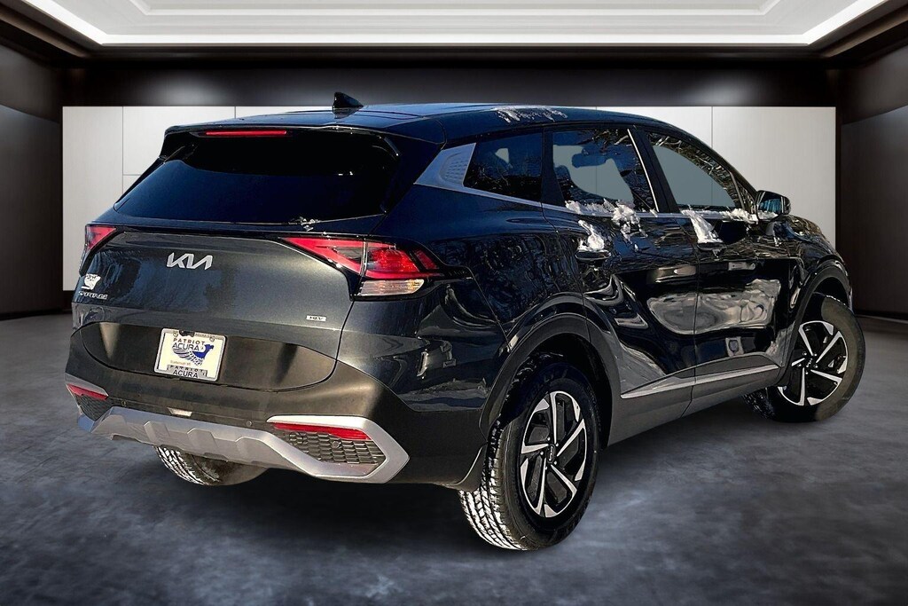 Used 2024 Kia Sportage Hybrid LX SUV