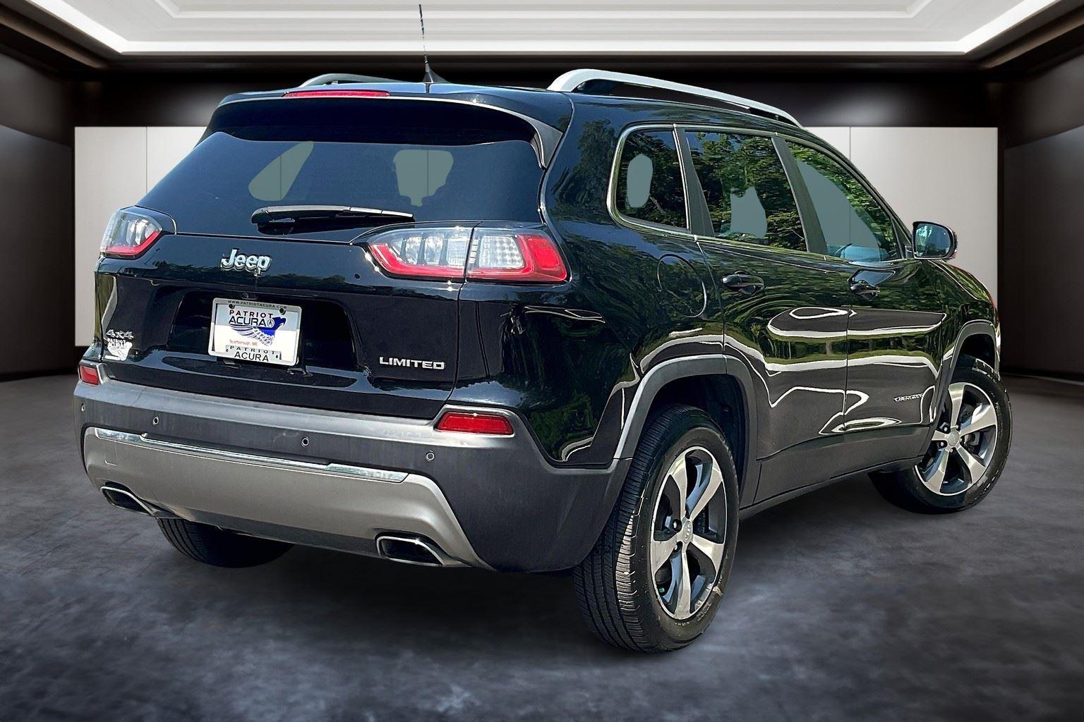 Used 2019 Jeep Cherokee Limited with VIN 1C4PJMDX4KD409706 for sale in Scarborough, ME