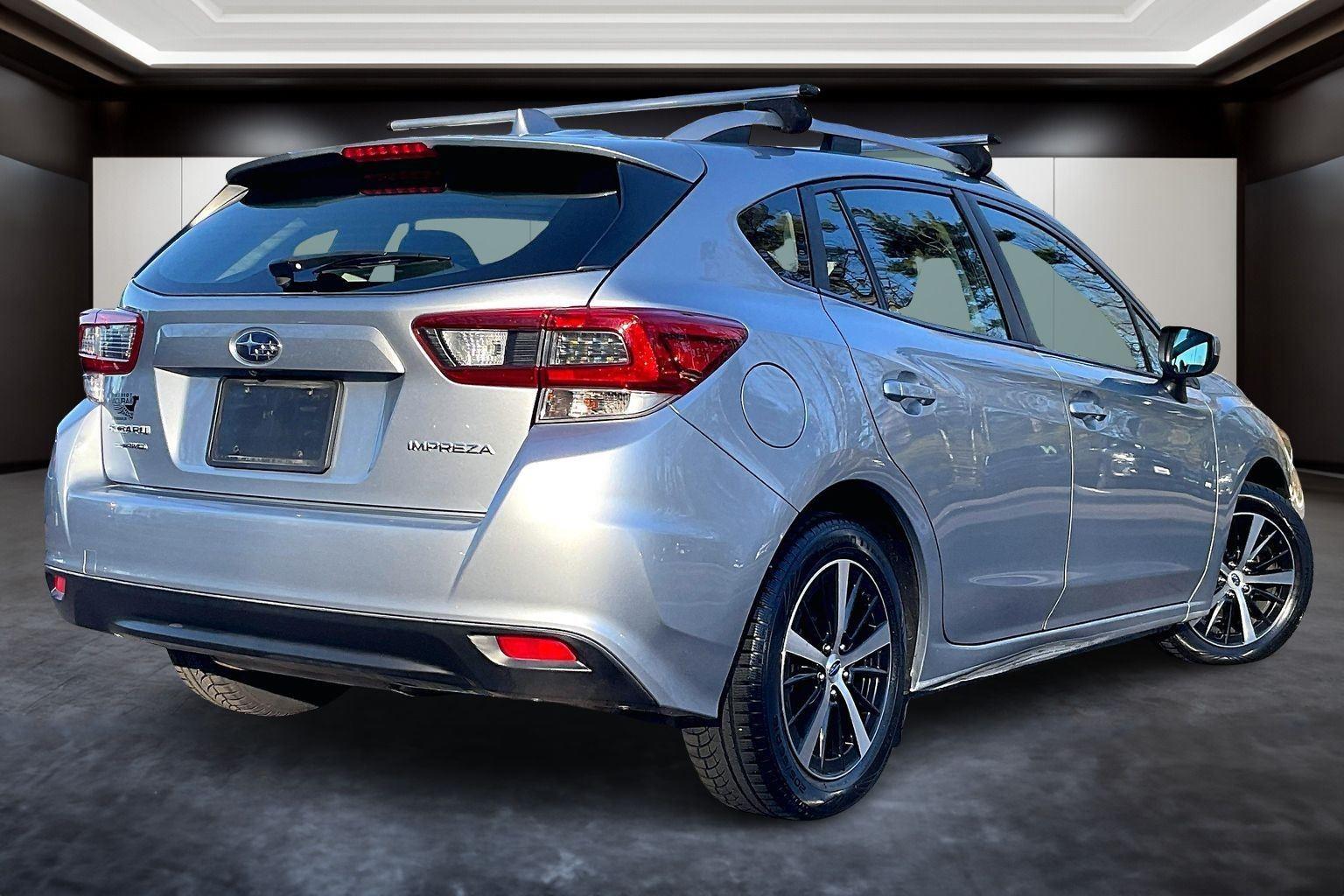 2020 Subaru Impreza Premium photo 2