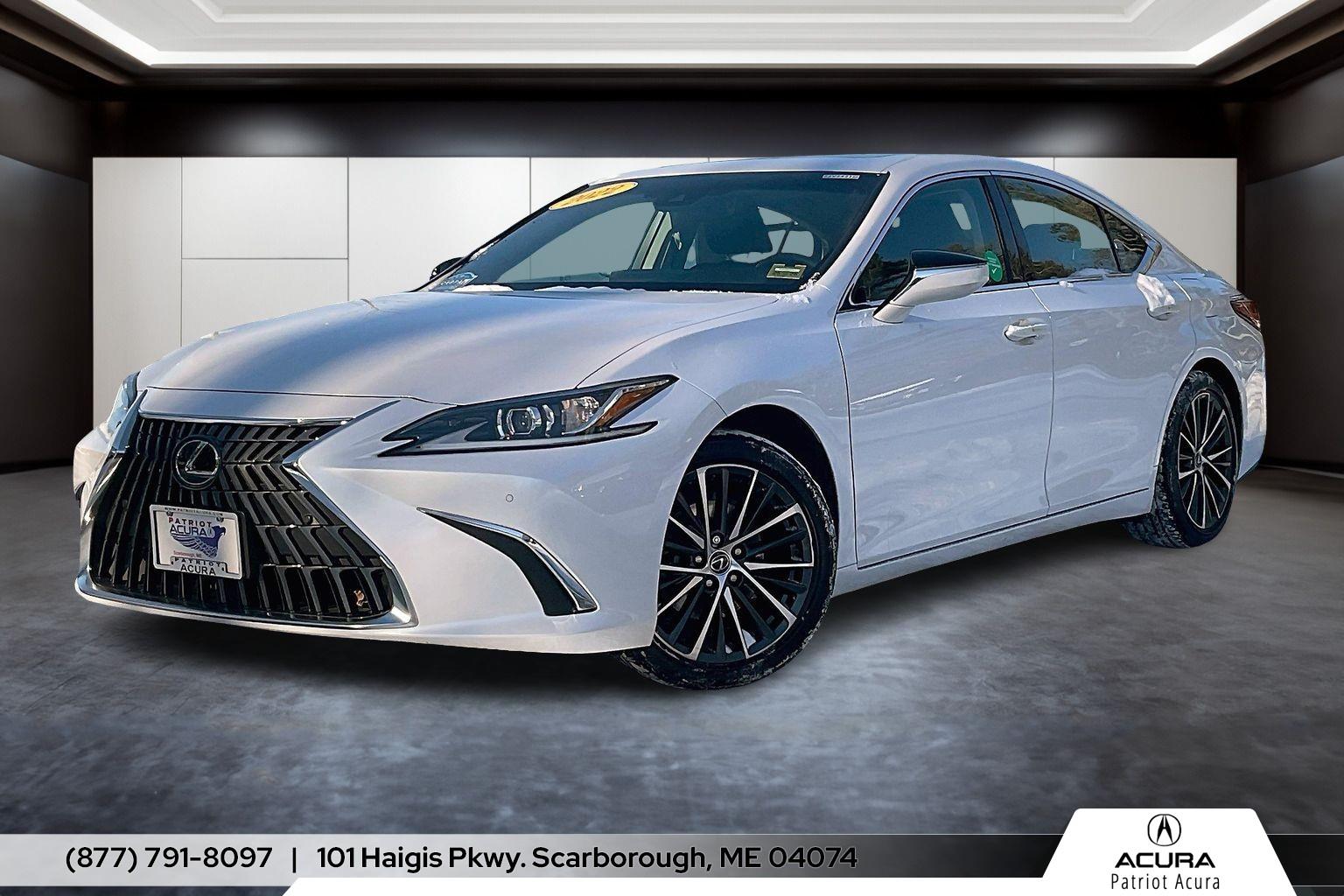 2022 Lexus ES 350's photo
