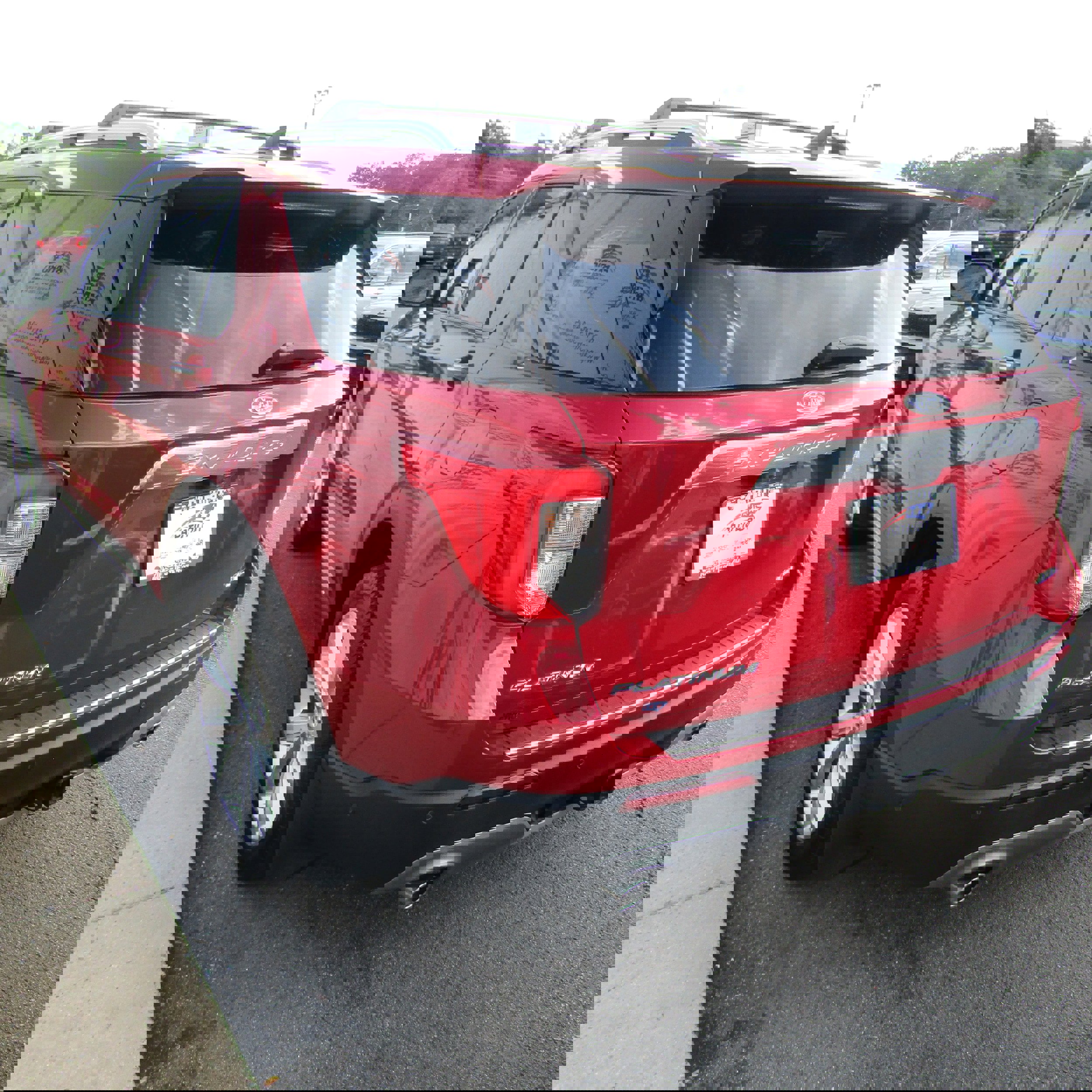 2023 Ford Explorer Platinum photo 2