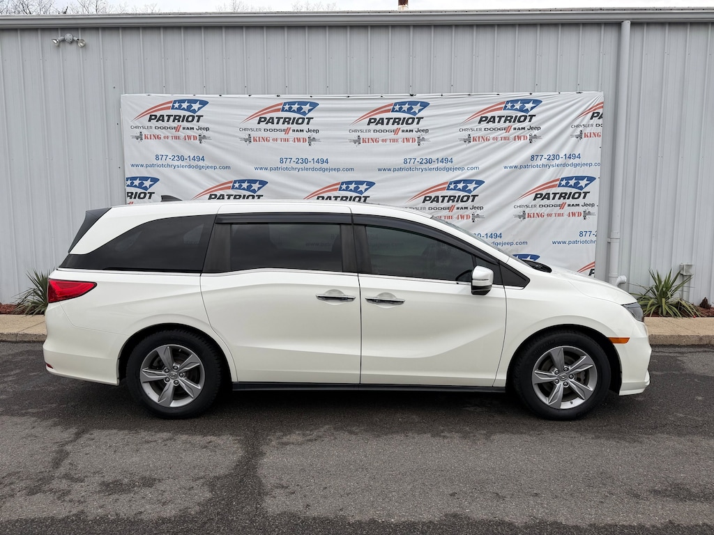 2019 Honda Odyssey photo 3