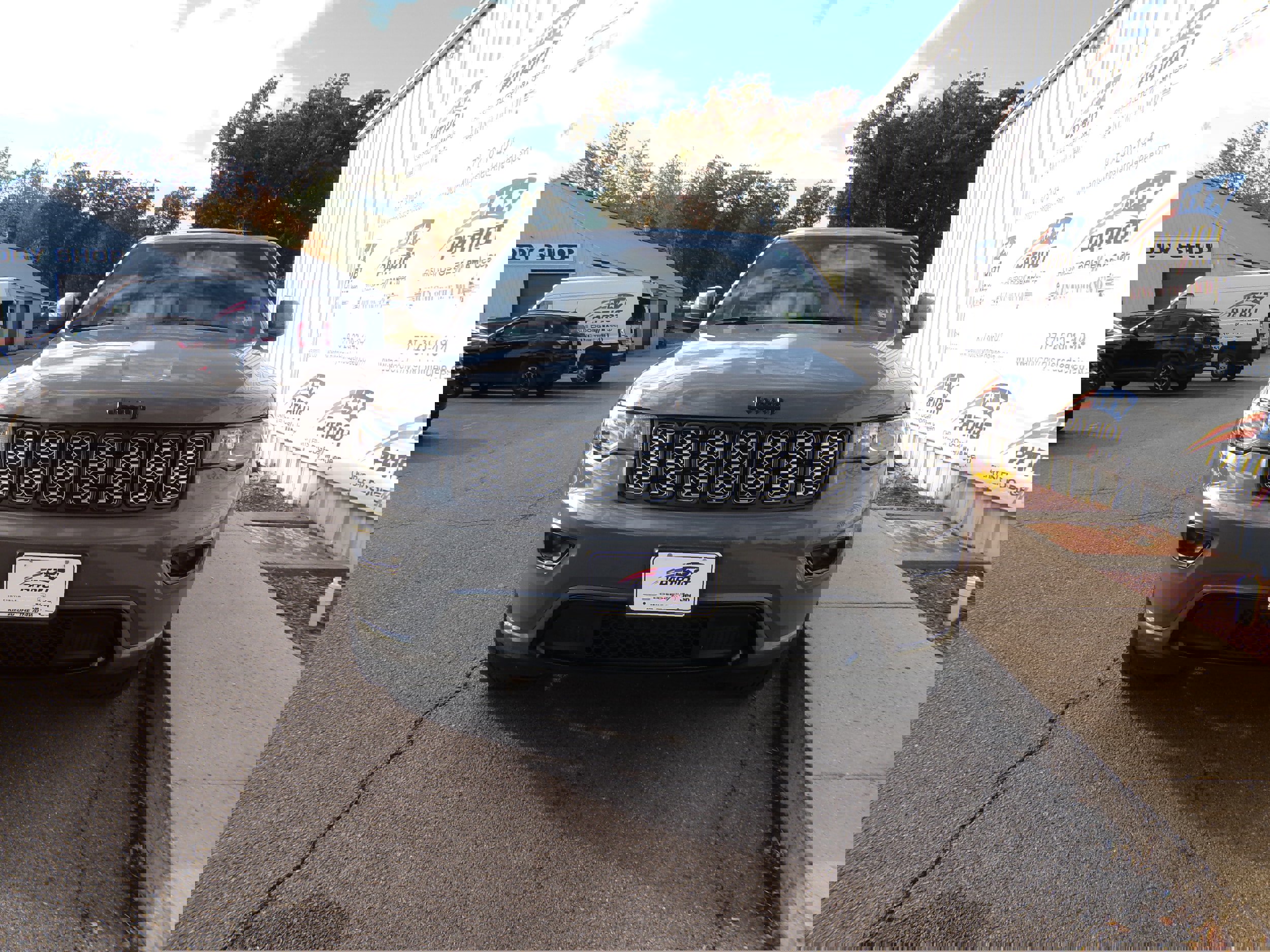 2020 Jeep Grand Cherokee Altitude photo 2