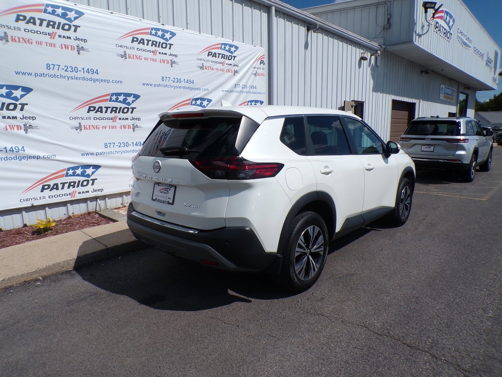 Certified 2022 Nissan Rogue SV AWD SV