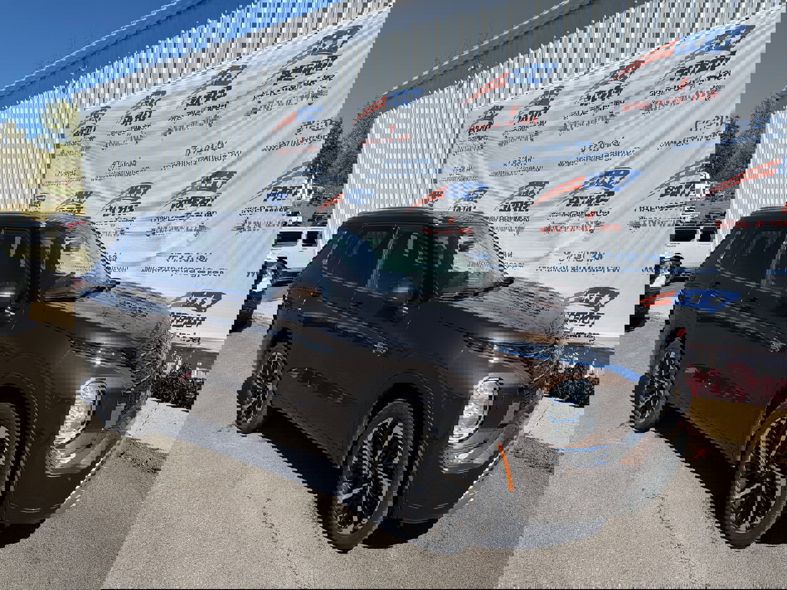 2023 Mitsubishi Outlander Plug-In Hybrid SEL's photo