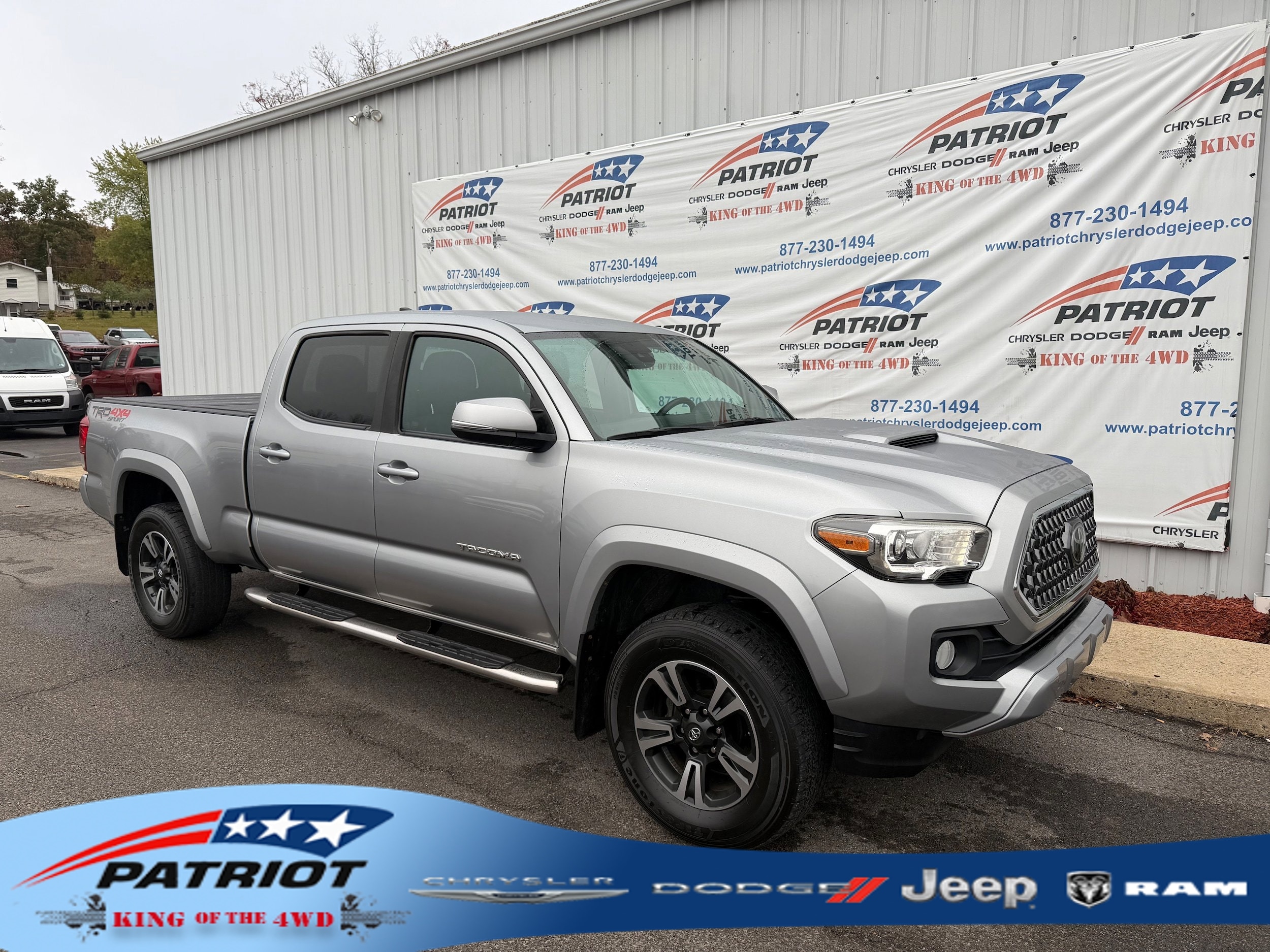 2019 Toyota Tacoma SR5's photo