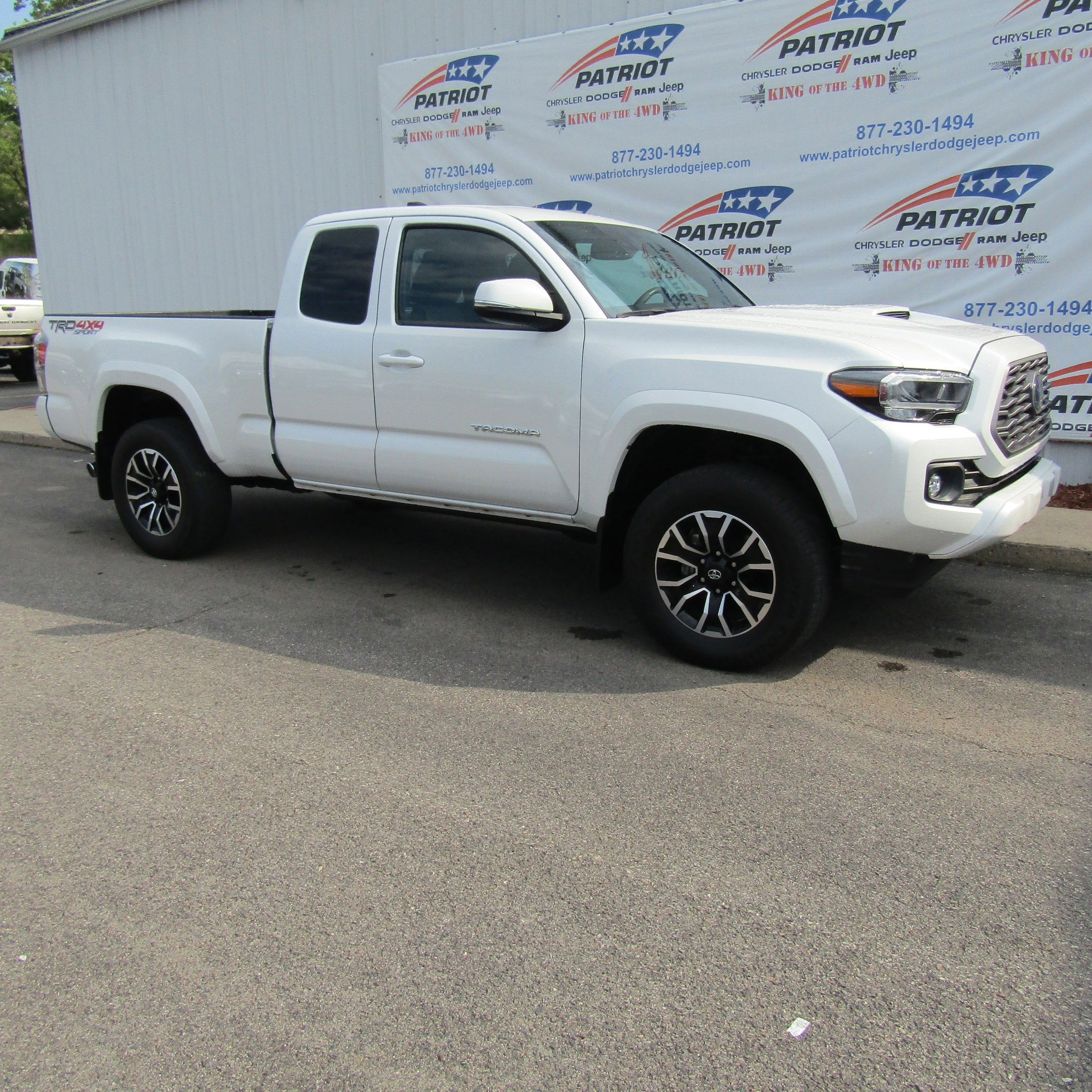 Used 2021 Toyota Tacoma TRD Sport with VIN 3TYSZ5AN4MT040255 for sale in Oakland, MD