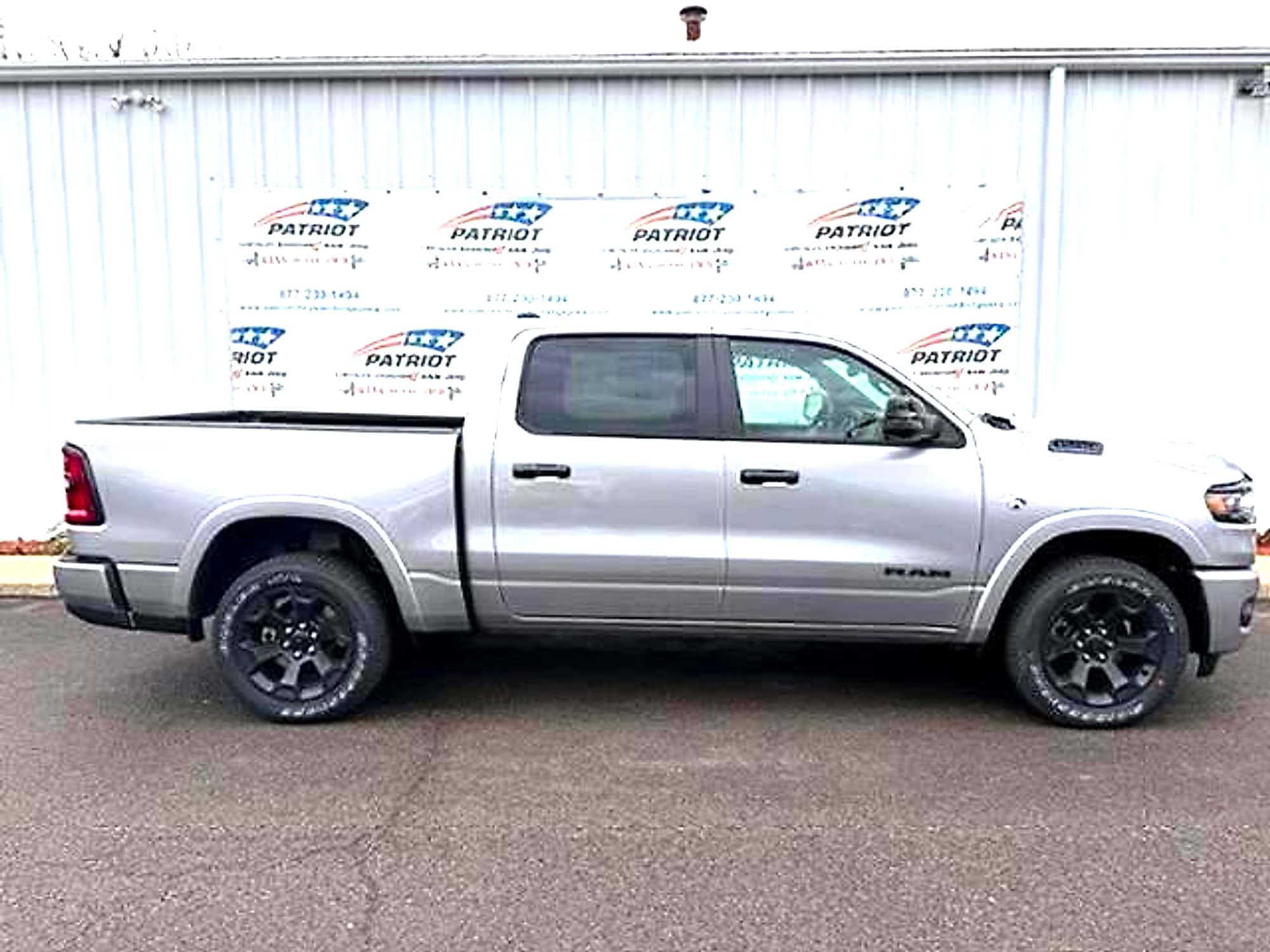 2026 RAM 1500 Big Horn/Lone Star - Photo 3