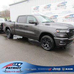 2025 Ram 1500 BIG HORN CREW CAB 4X4 6'4 BOX Pickup