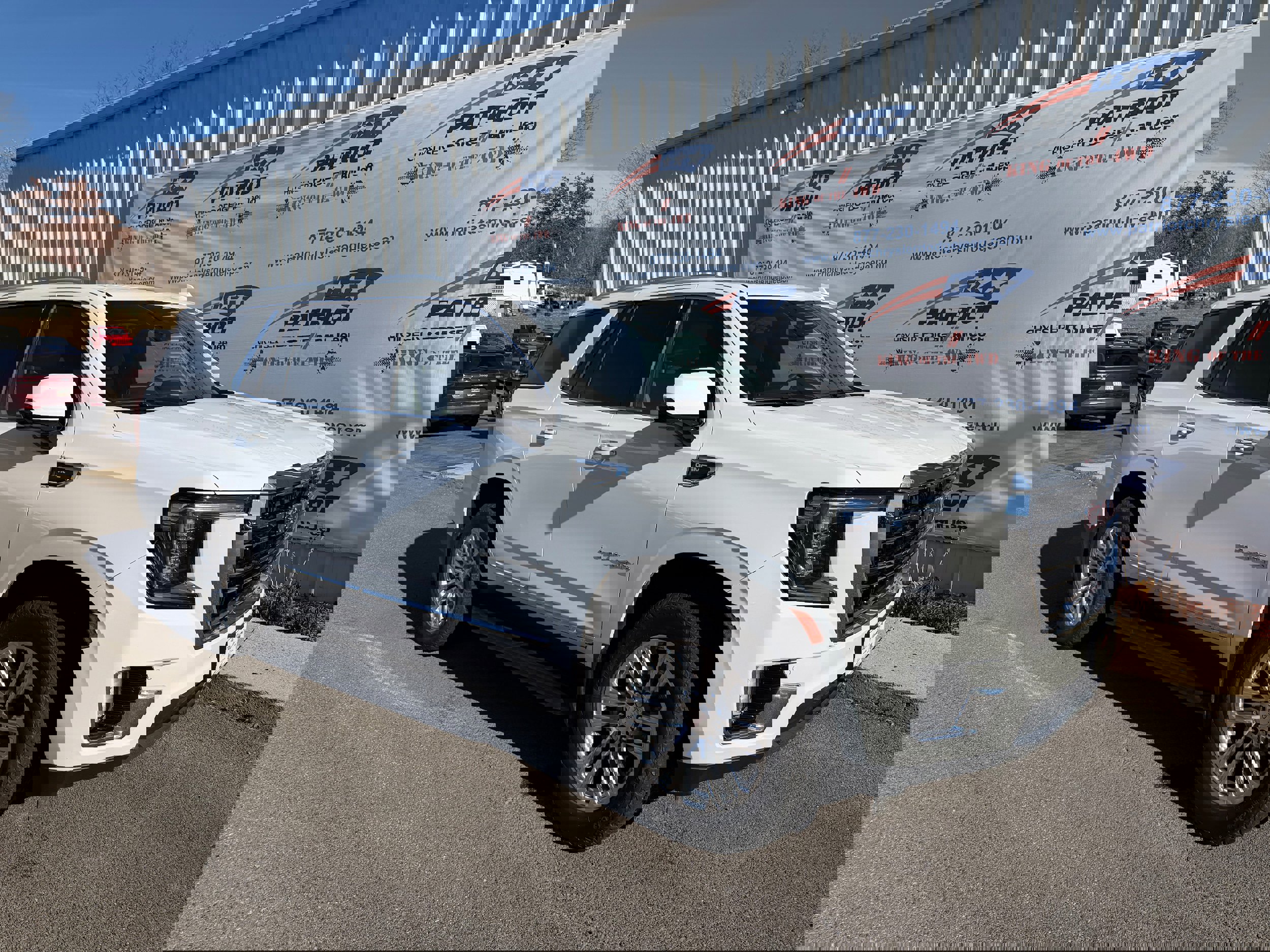 2023 GMC Yukon SLT's photo