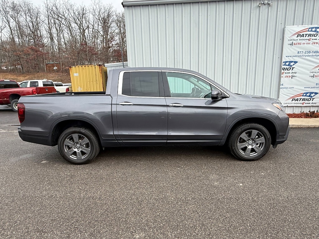 2020 Honda Ridgeline RTL-E photo 2