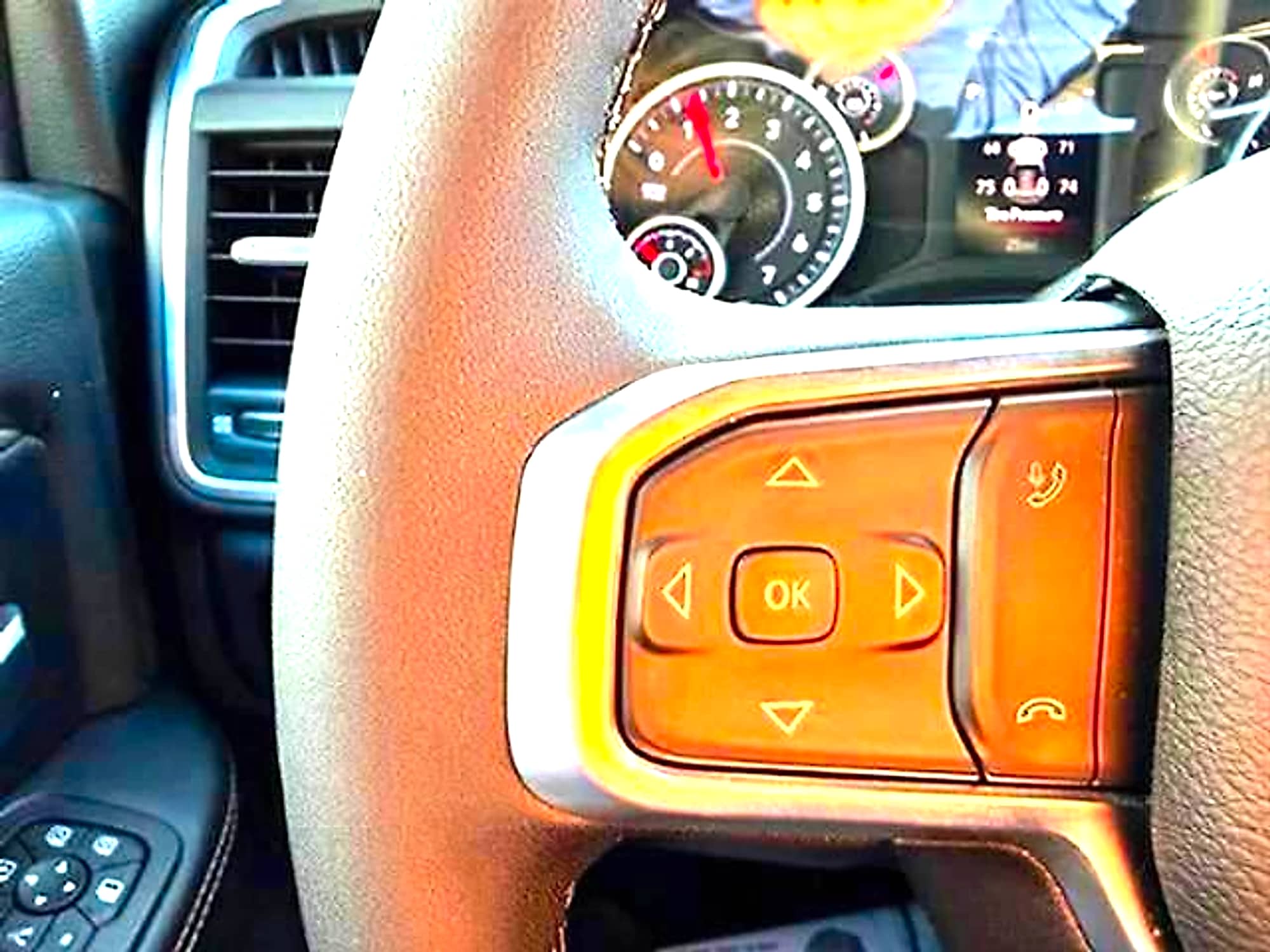 2026 RAM 2500 Big Horn - Photo 11