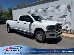 2026 Ram 3500 BIG HORN CREW CAB 4X4 8' BOX Pickup