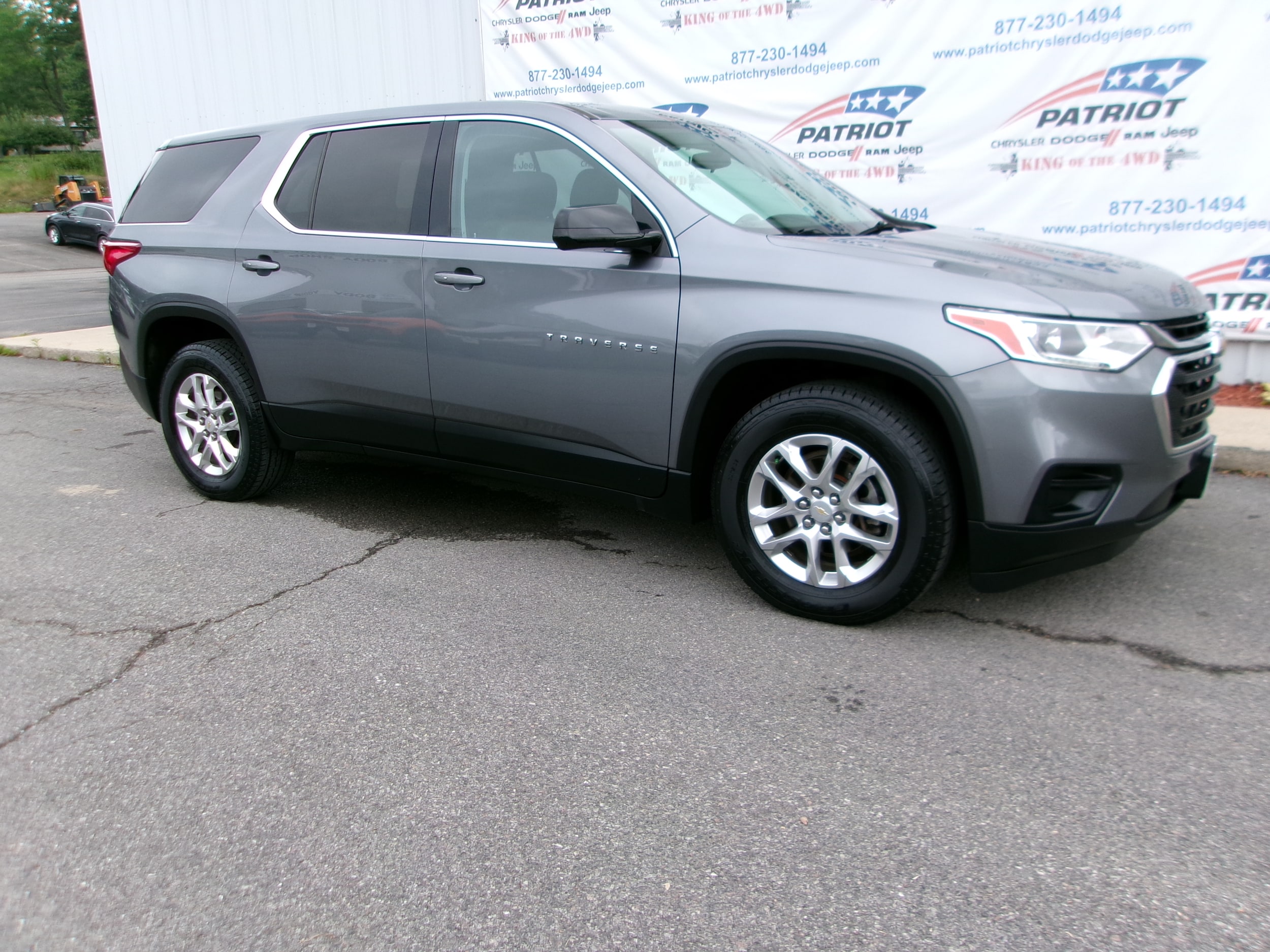 Used 2020 Chevrolet Traverse LS with VIN 1GNEVFKW6LJ275941 for sale in Oakland, MD
