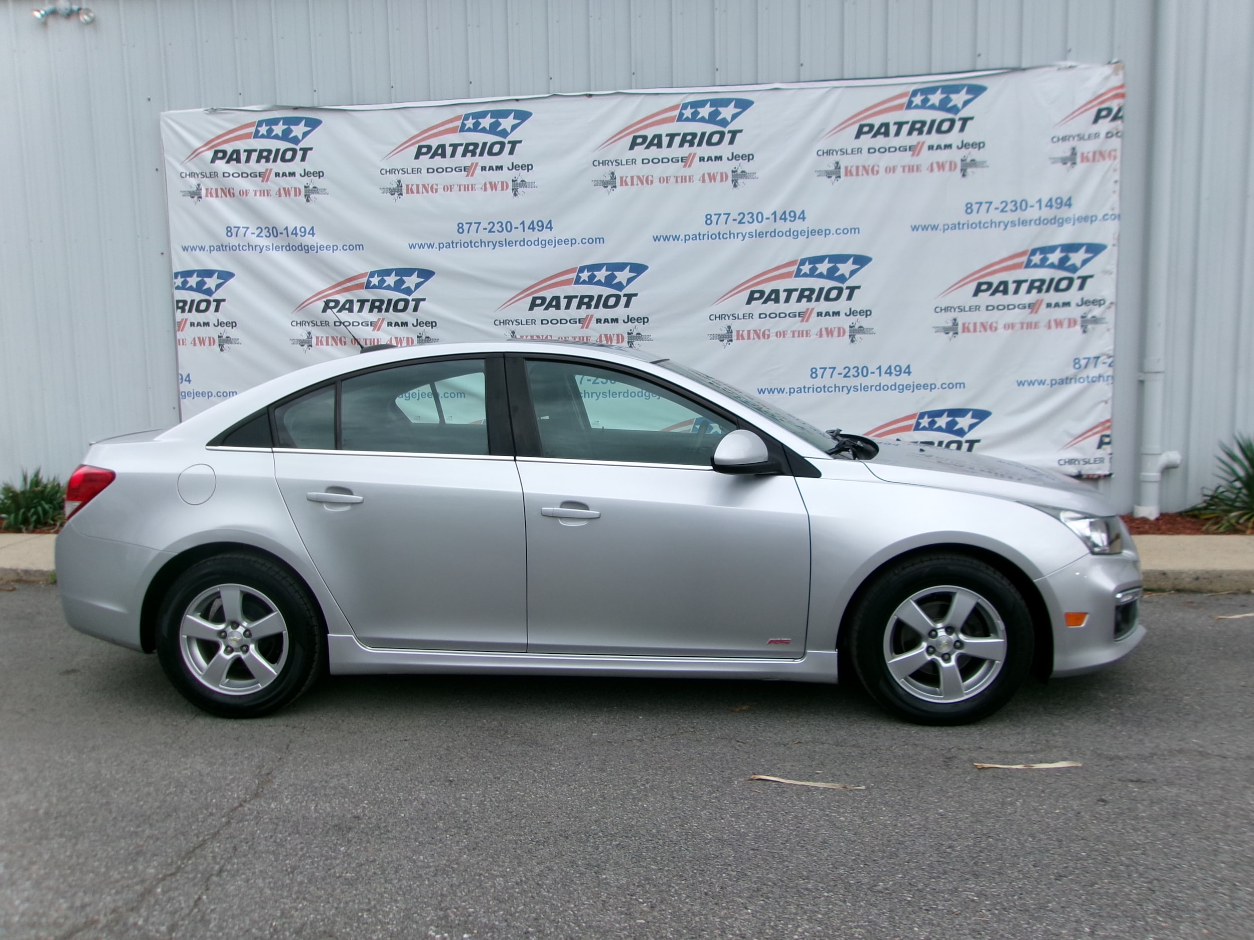 Used 2016 Chevrolet Cruze Limited 1LT with VIN 1G1PE5SB2G7115124 for sale in Oakland, MD