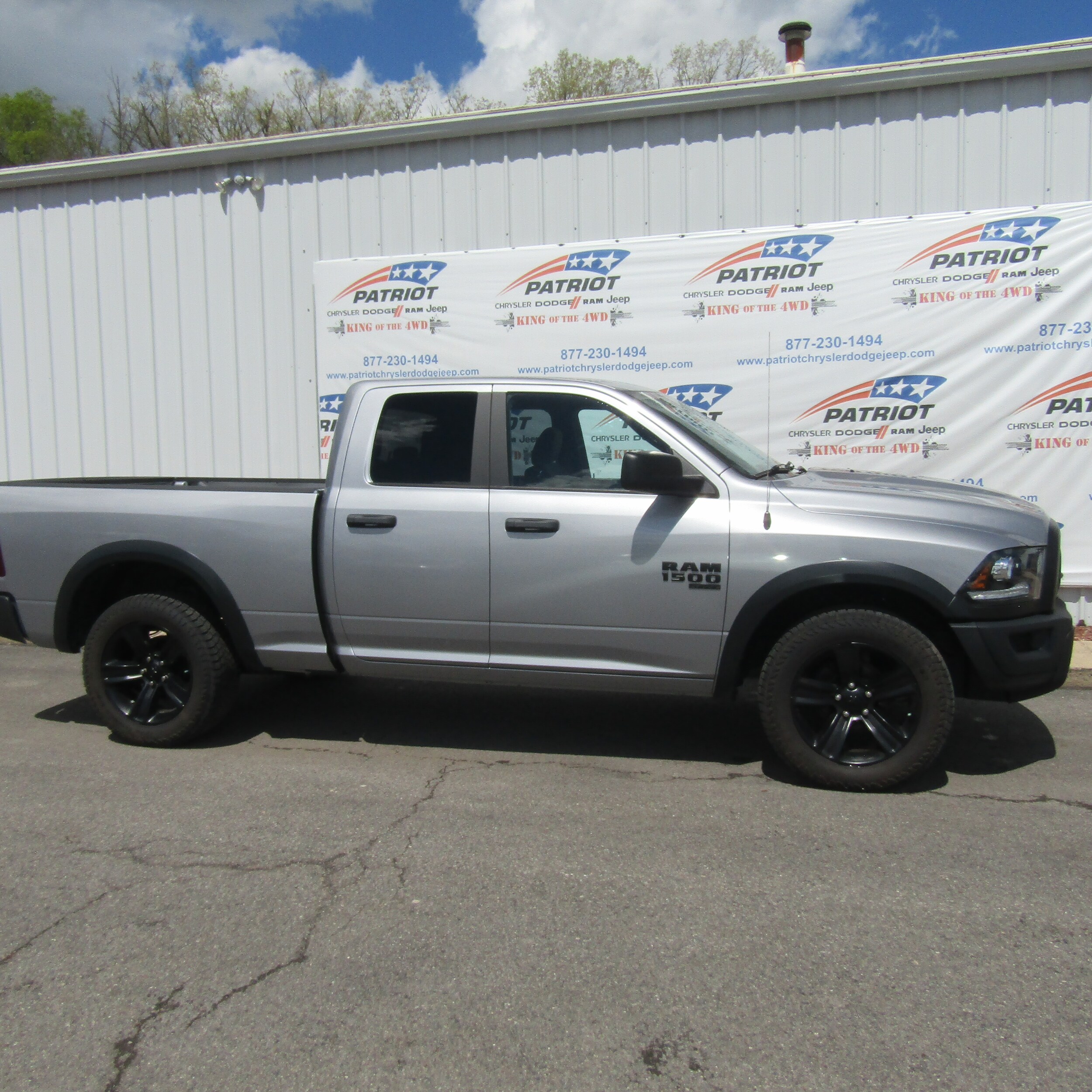2021 Ram 1500 Classic Warlock photo 2