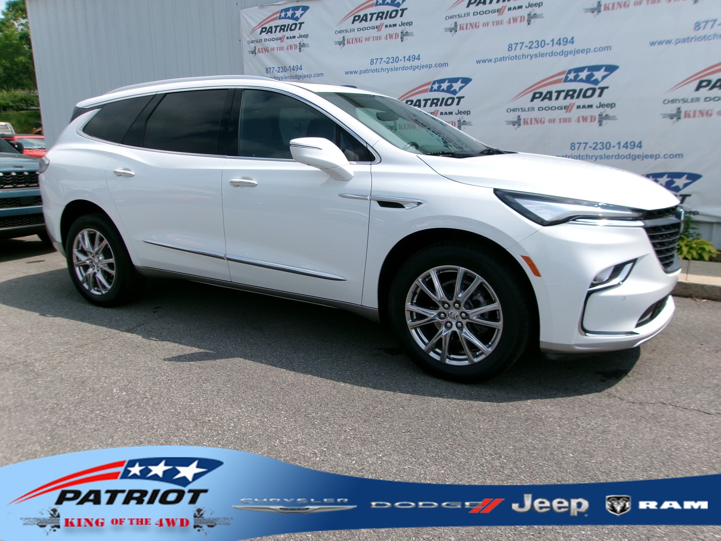 Summit White 2024 Buick Enclave SUV / Crossover Four-Wheel Drive Automatic