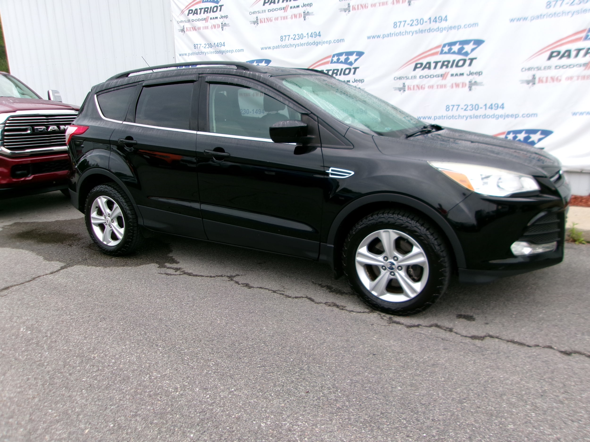 Used 2016 Ford Escape SE with VIN 1FMCU9GXXGUC76208 for sale in Oakland, MD