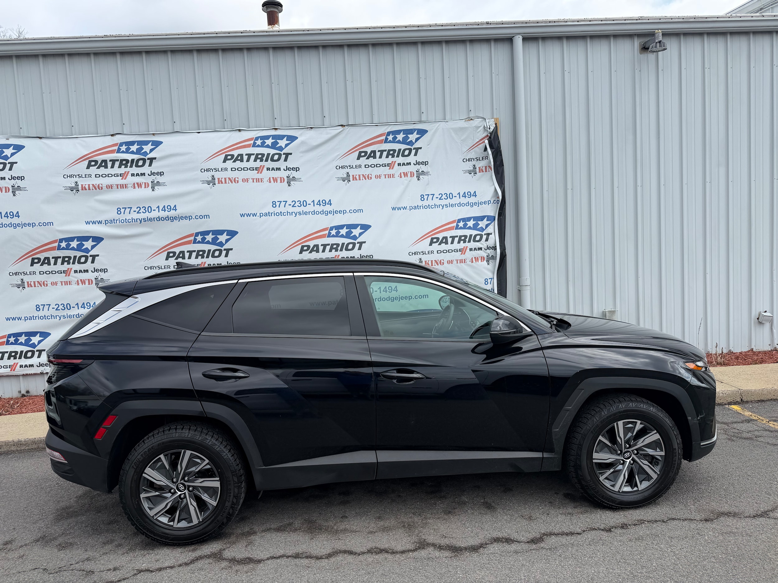 Used 2022 Hyundai Tucson Blue with VIN KM8JBCA10NU011096 for sale in Oakland, MD