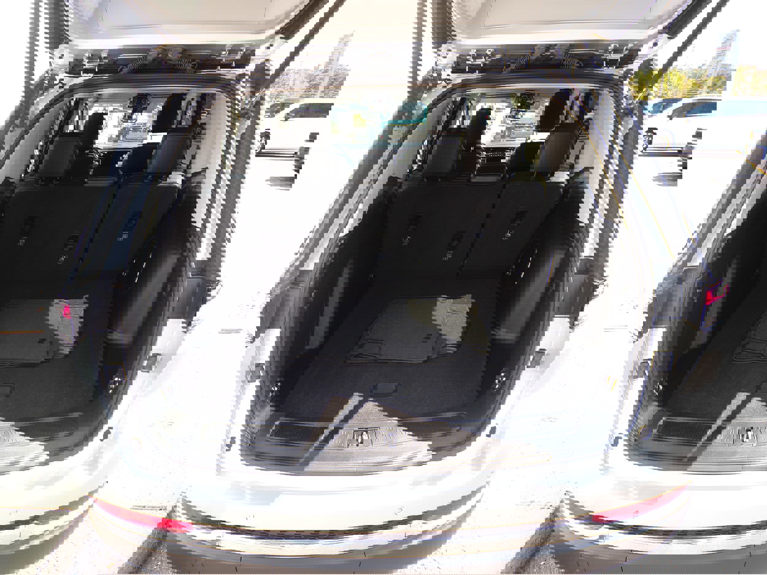 2023 Jeep Cherokee 4xe photo 3
