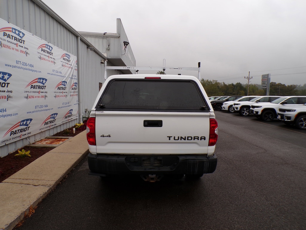 2014 Toyota Tundra SR5 Double Cab photo 4