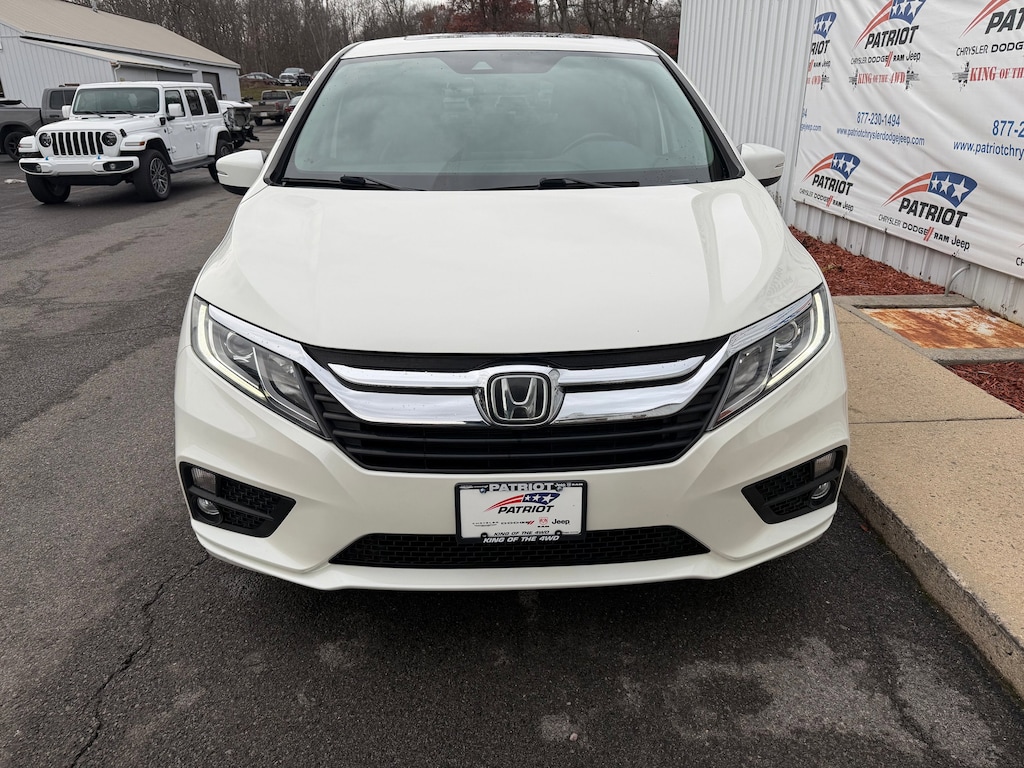 2019 Honda Odyssey photo 2