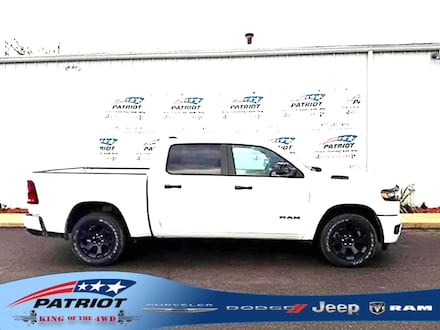 2026 Ram 1500 BIG HORN CREW CAB 4X4 5'7 BOX Pickup