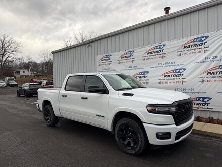 2026 Ram 1500 BIG HORN CREW CAB 4X4 5'7 BOX Pickup