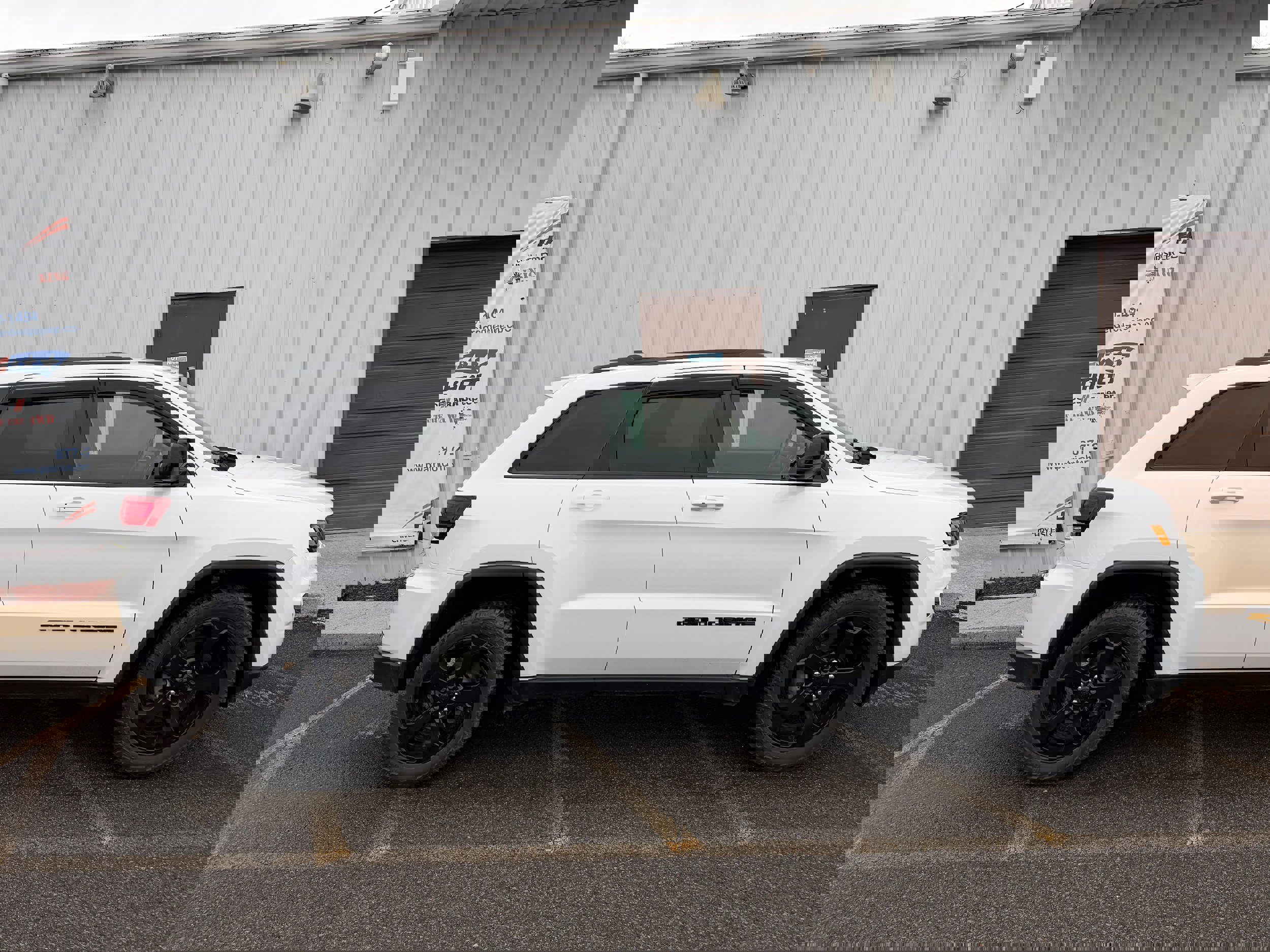 2018 Jeep Grand Cherokee Upland photo 2