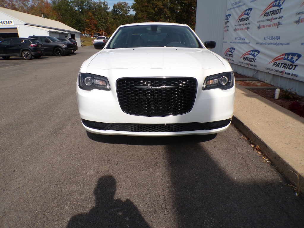 Certified 2023 Chrysler 300 Touring Touring RWD