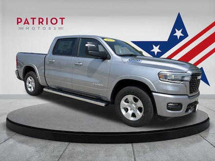 2025 Ram 1500 BIG HORN CREW CAB 4X4 5'7 BOX Pickup