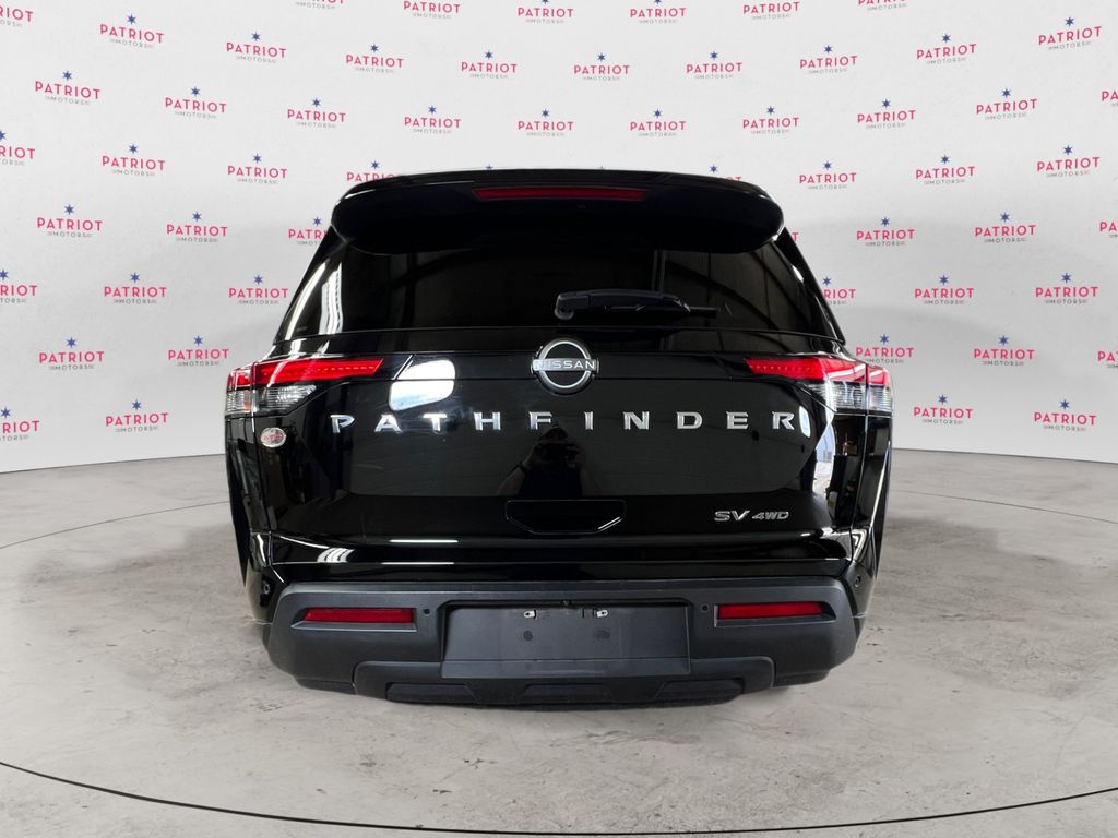 2022 Nissan Pathfinder SV photo 4