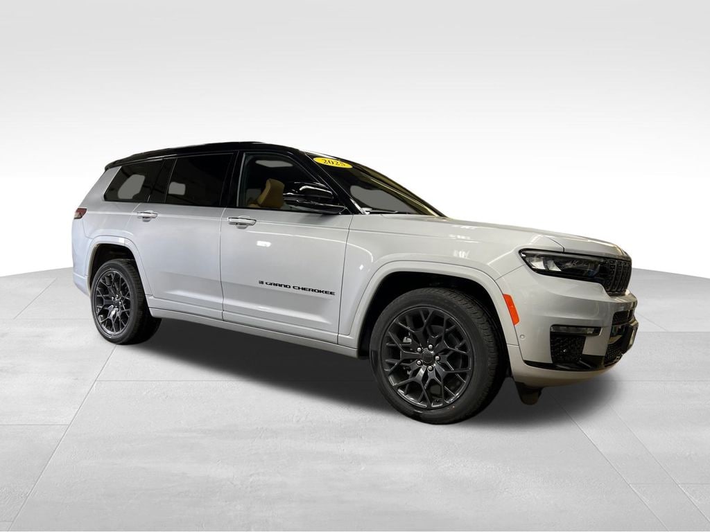 2025 Jeep Grand Cherokee L Summit Reserve's photo