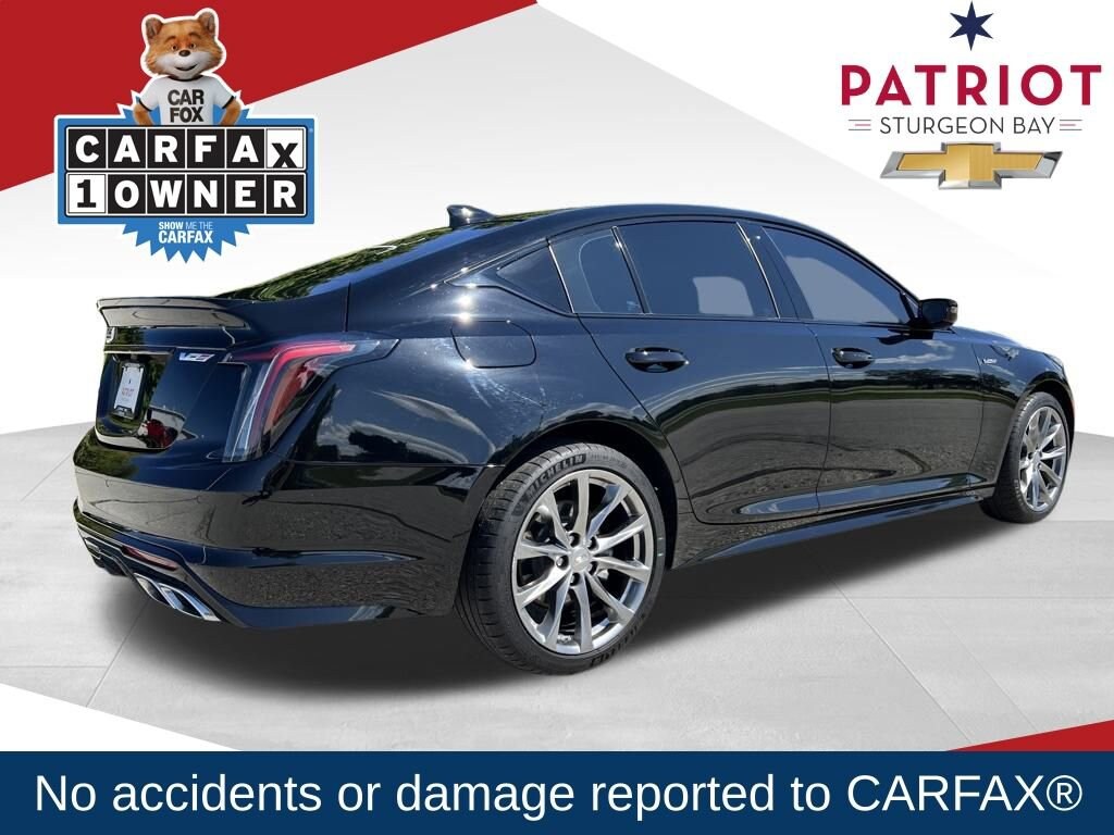 2024 Cadillac CT5 V photo 3