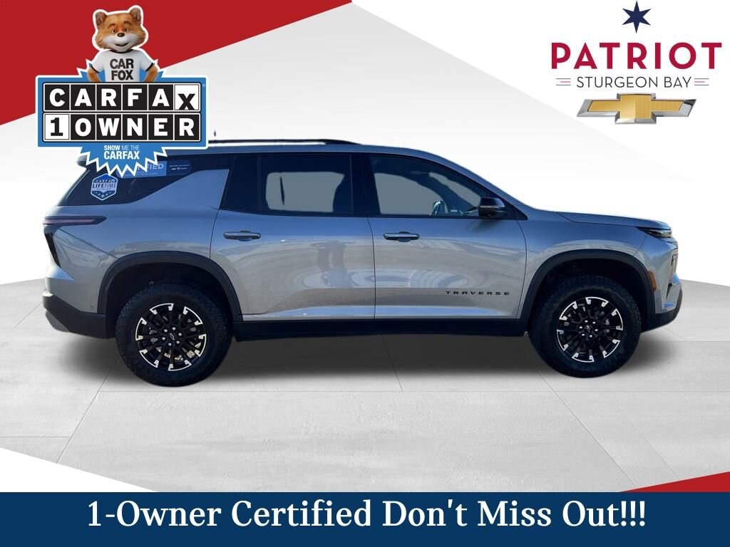 2024 Chevrolet Traverse Z71 photo 2