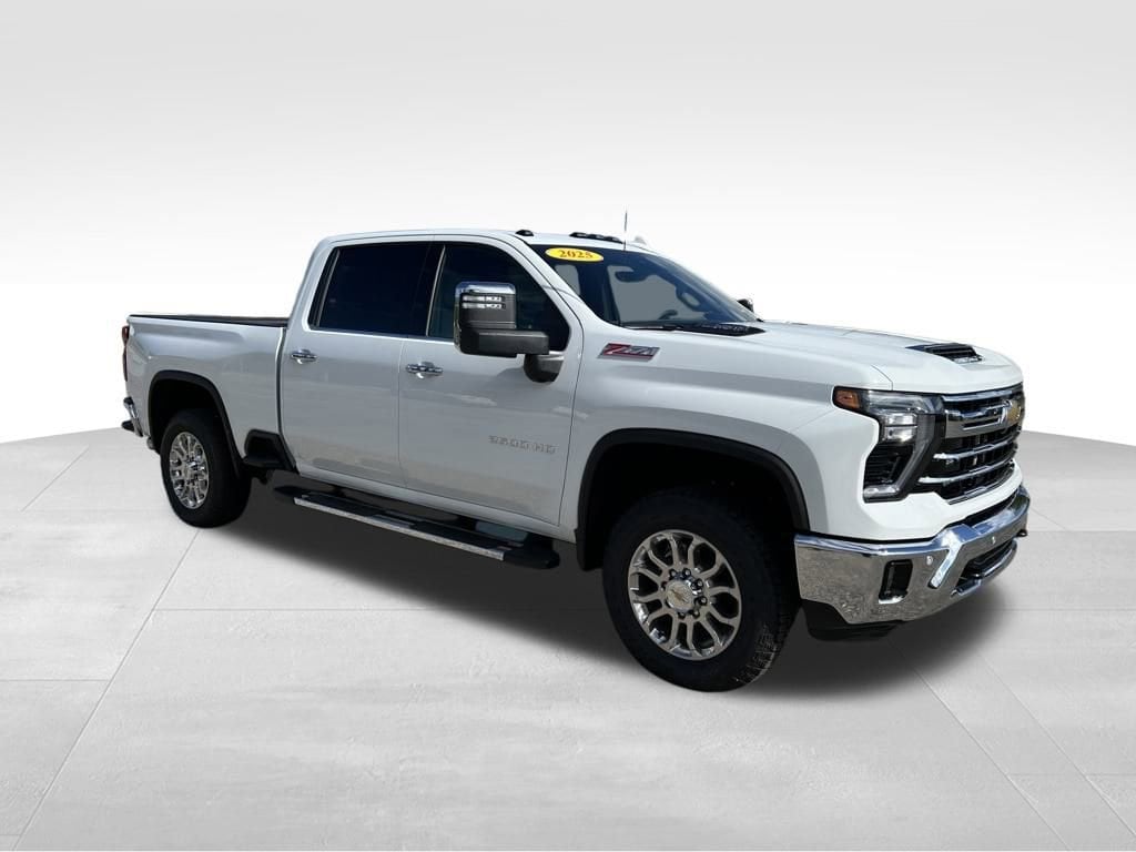 2025 Chevrolet Silverado 2500HD LTZ's photo