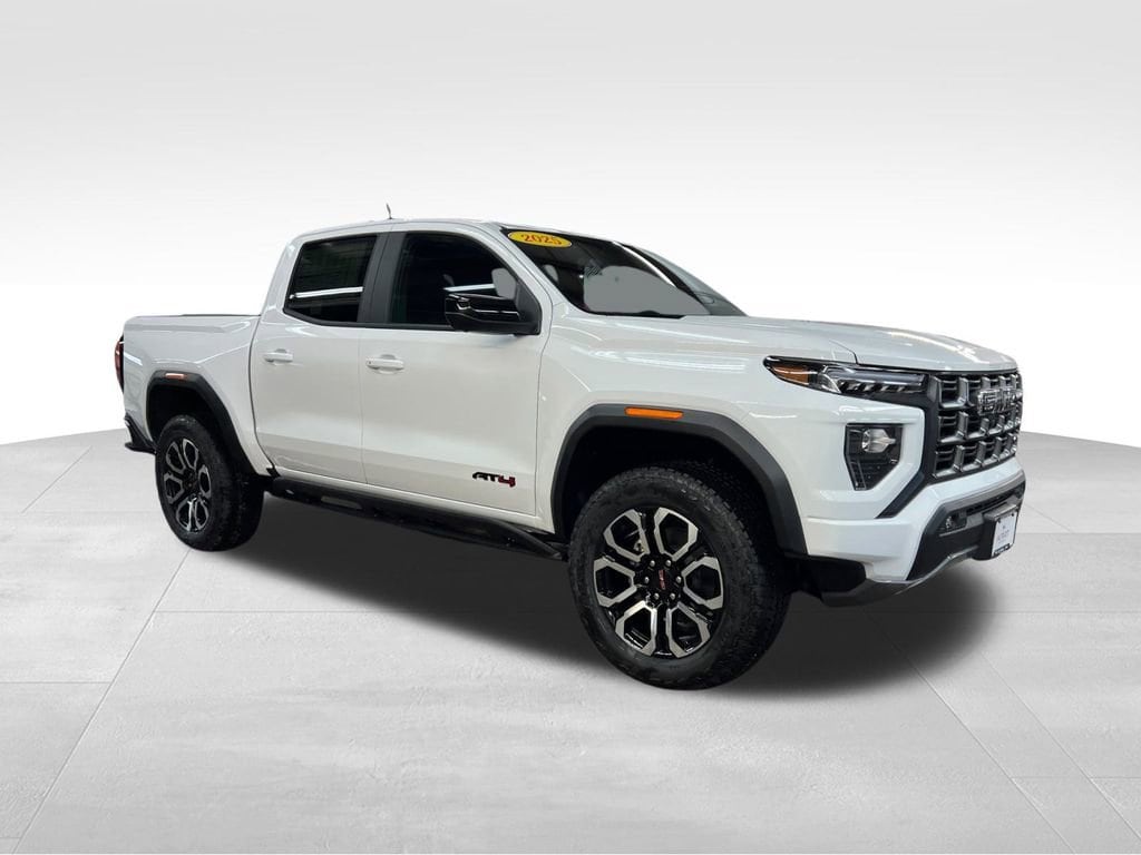2025 GMC Canyon AT4's photo